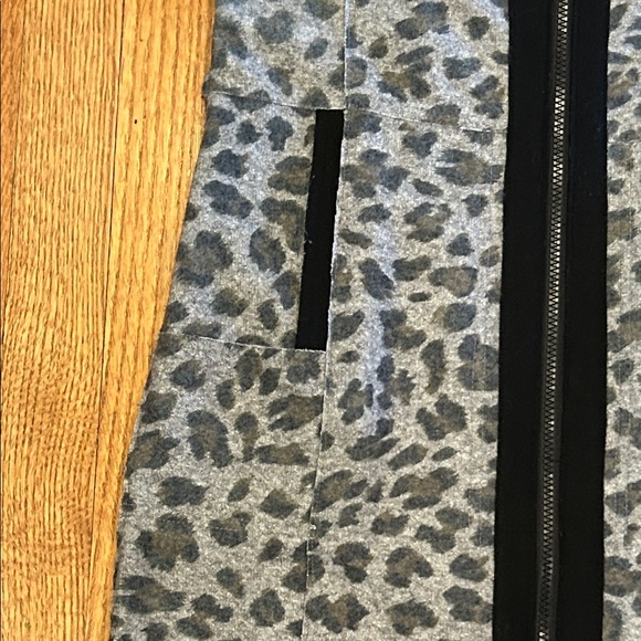 Johnston & Murphy Sleeveless Leopard-Print Zip Front Dress XS - Picture 13 of 16